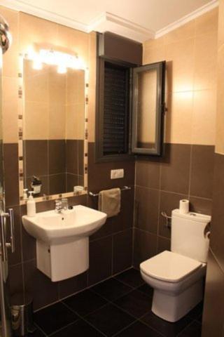 Hostal Valle Del Iregua Альбельда-де-Ирегуа Номер фото
